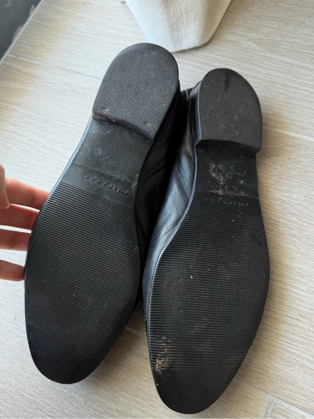 Vintage Chanel Black Leather Cap Toe Ballet Flats - Classic CC Logo - Picture 3 of 3